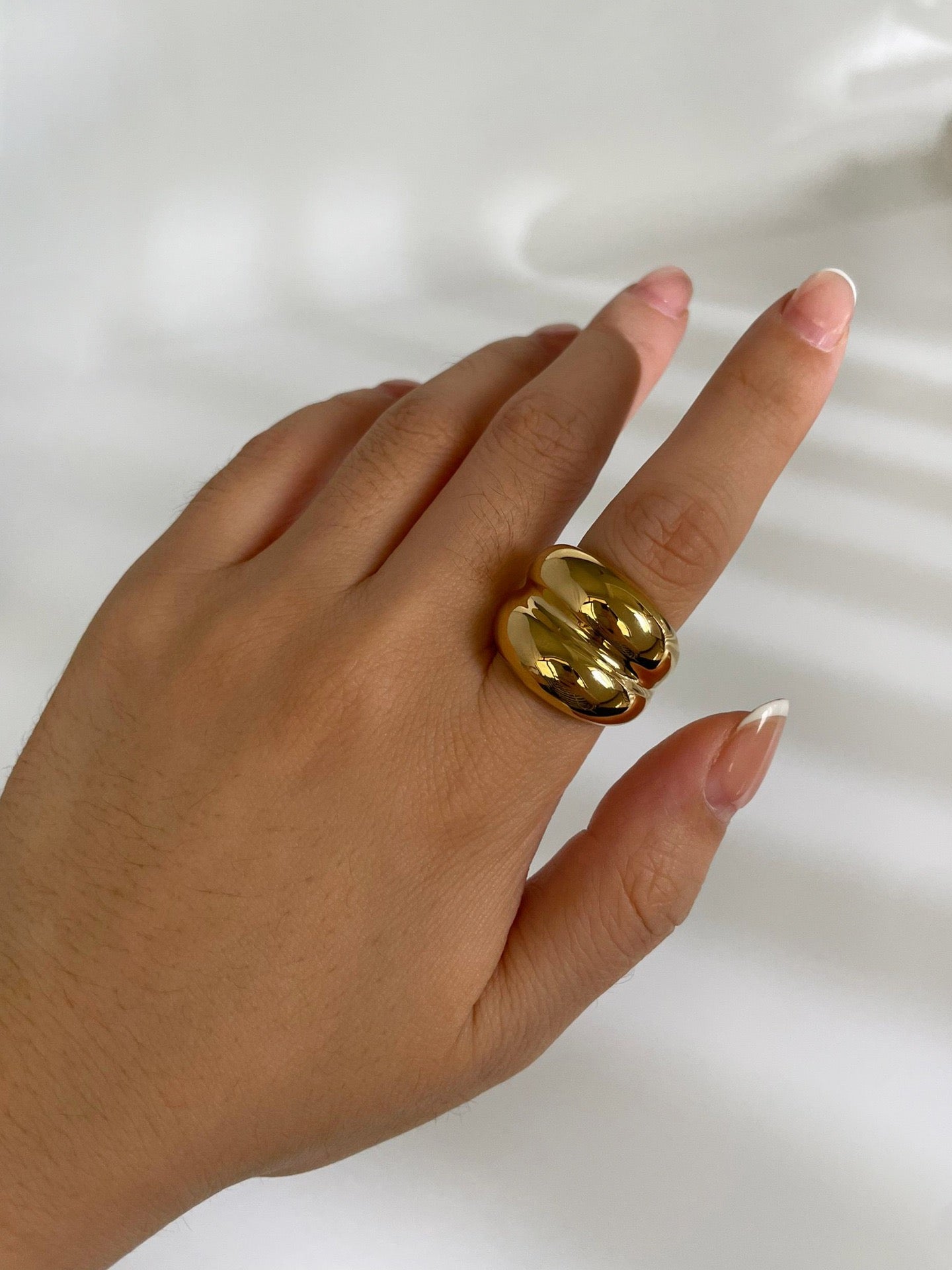 Band statement rings