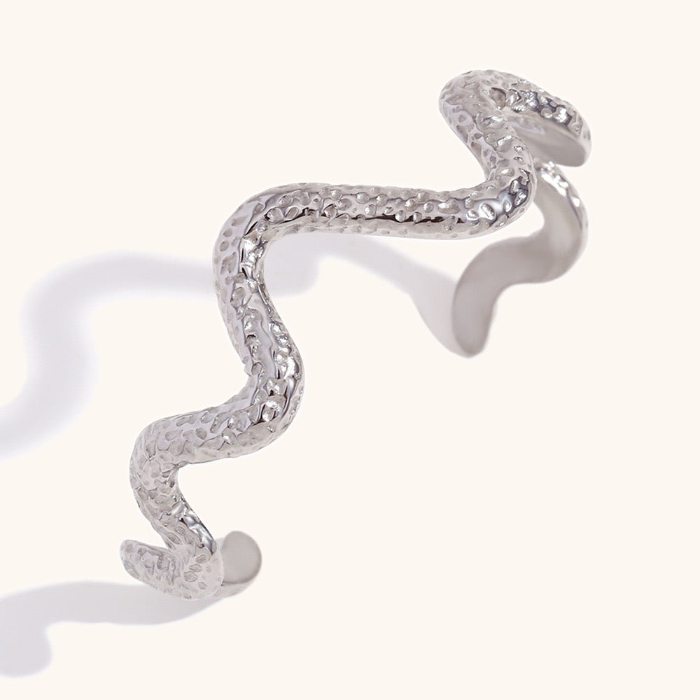 Lava wave bangle