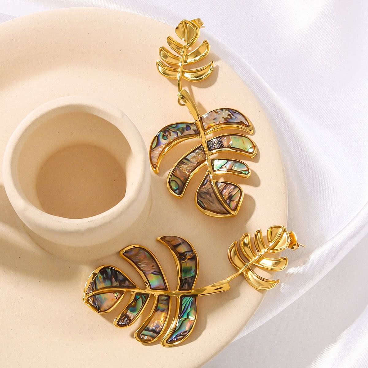 Leaf beach earrings