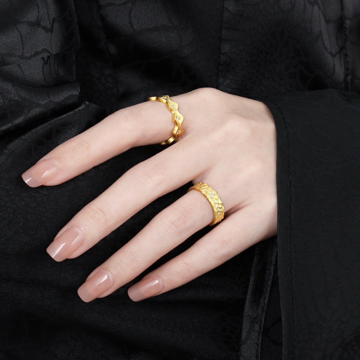 Golden clubs ring