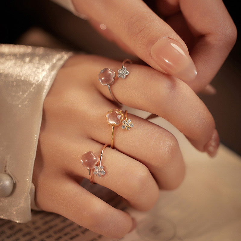 Vancouver Clear rosy silver ring