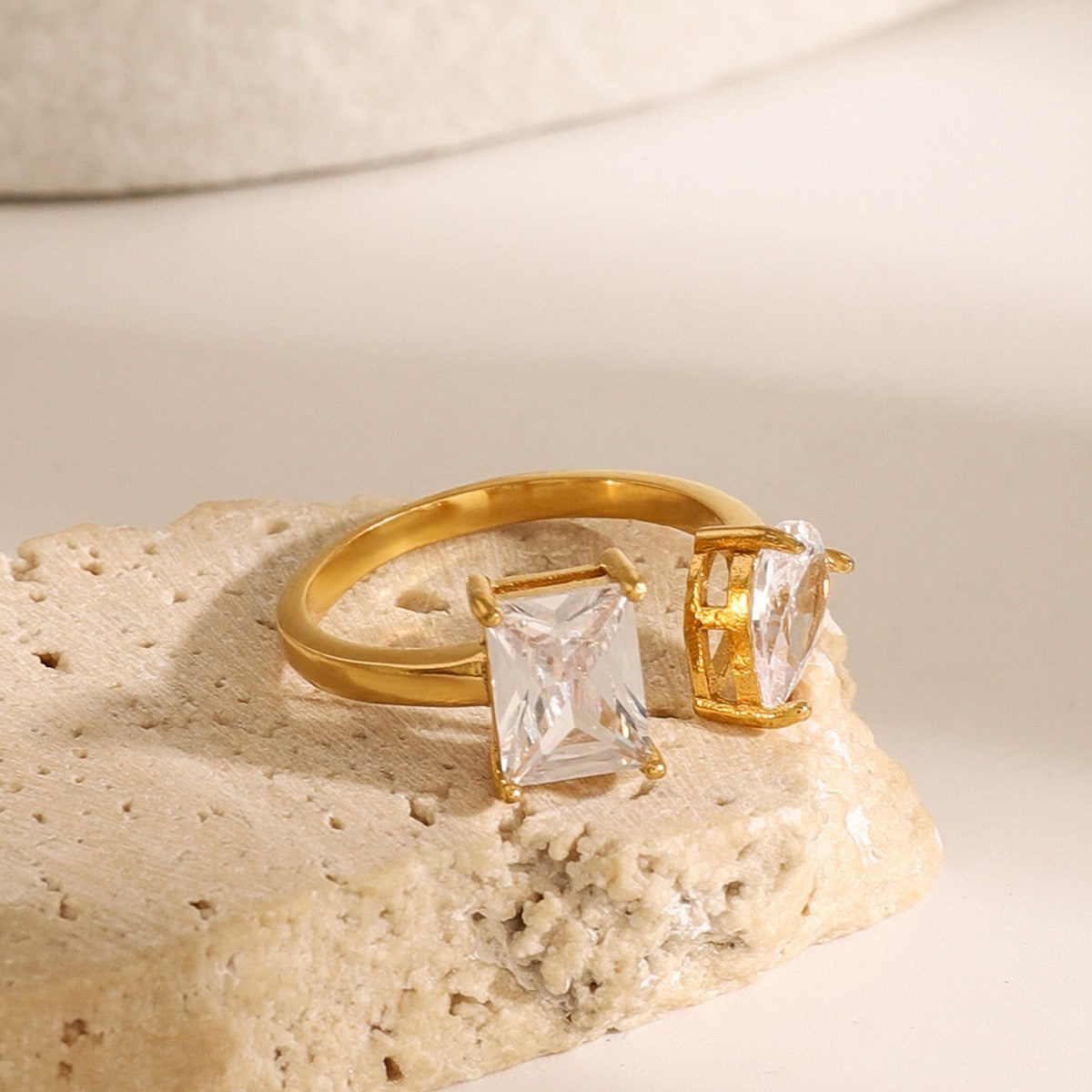 Hailey rock rings
