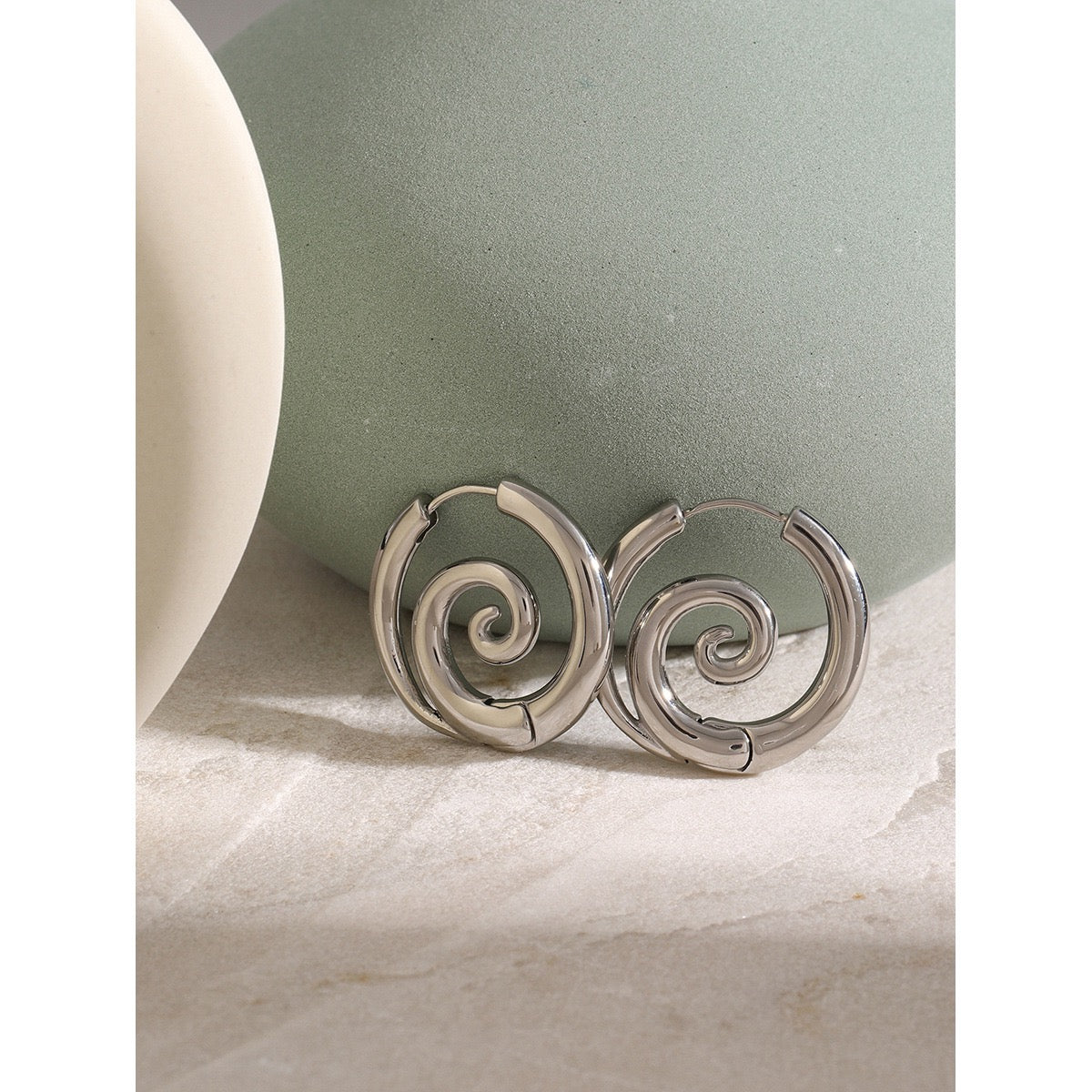 Swirl hoops