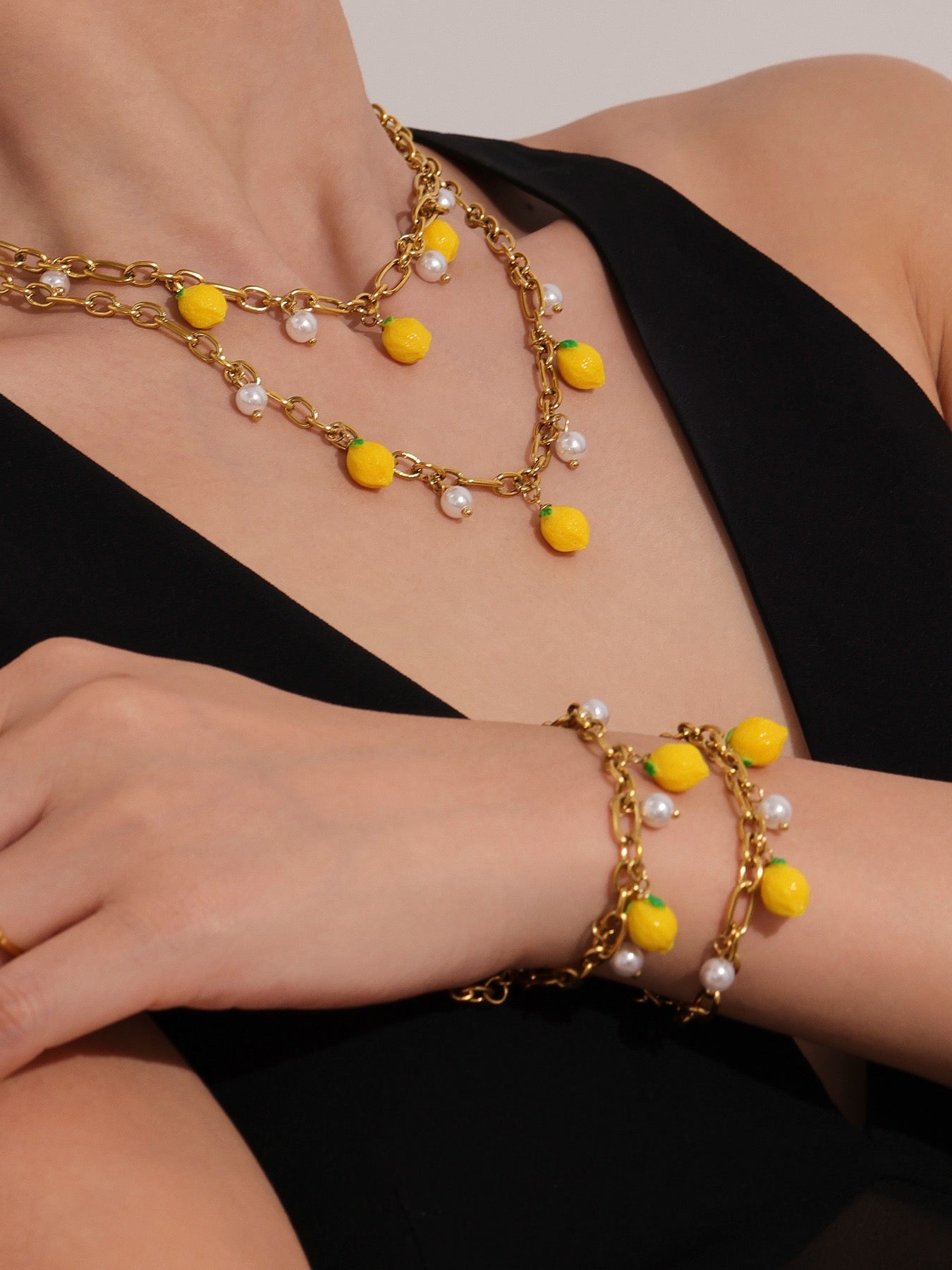Lemon charm set