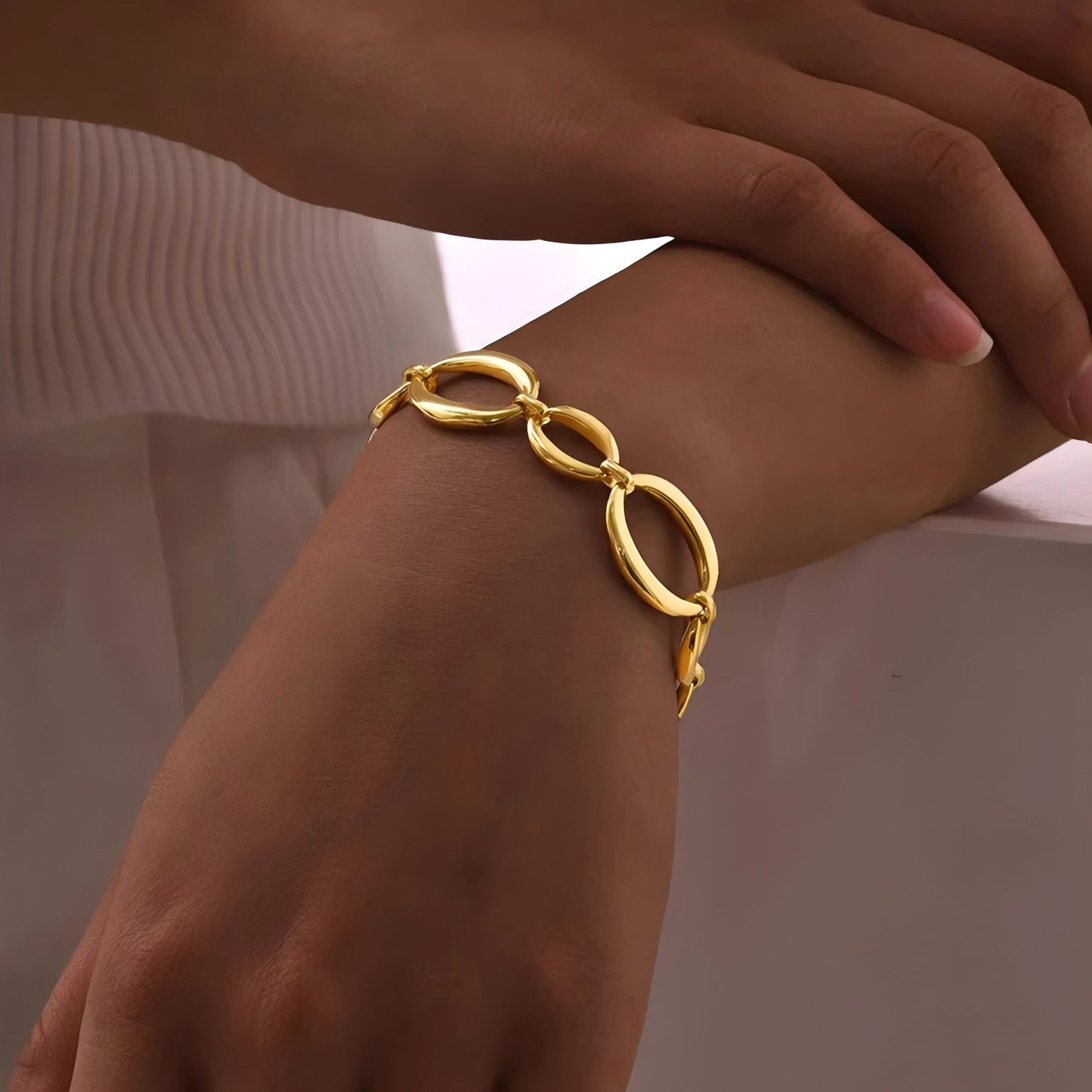 Big hoop bracelet