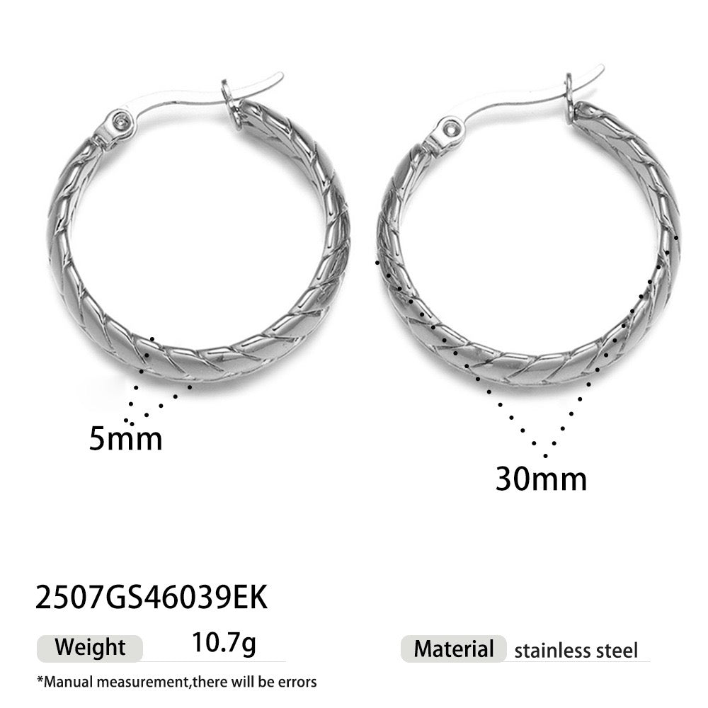 Classic braid hoops