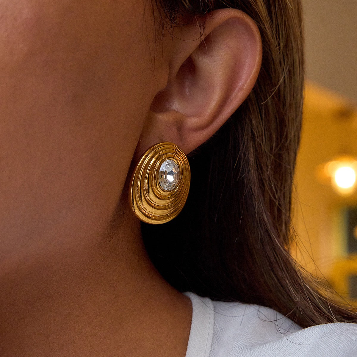 Classic swirl rock earrings