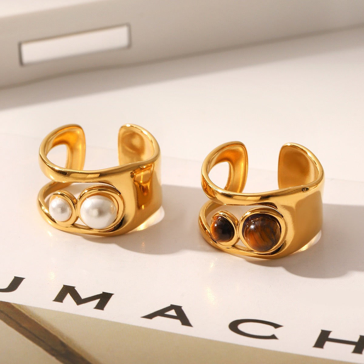 Quala stone rings