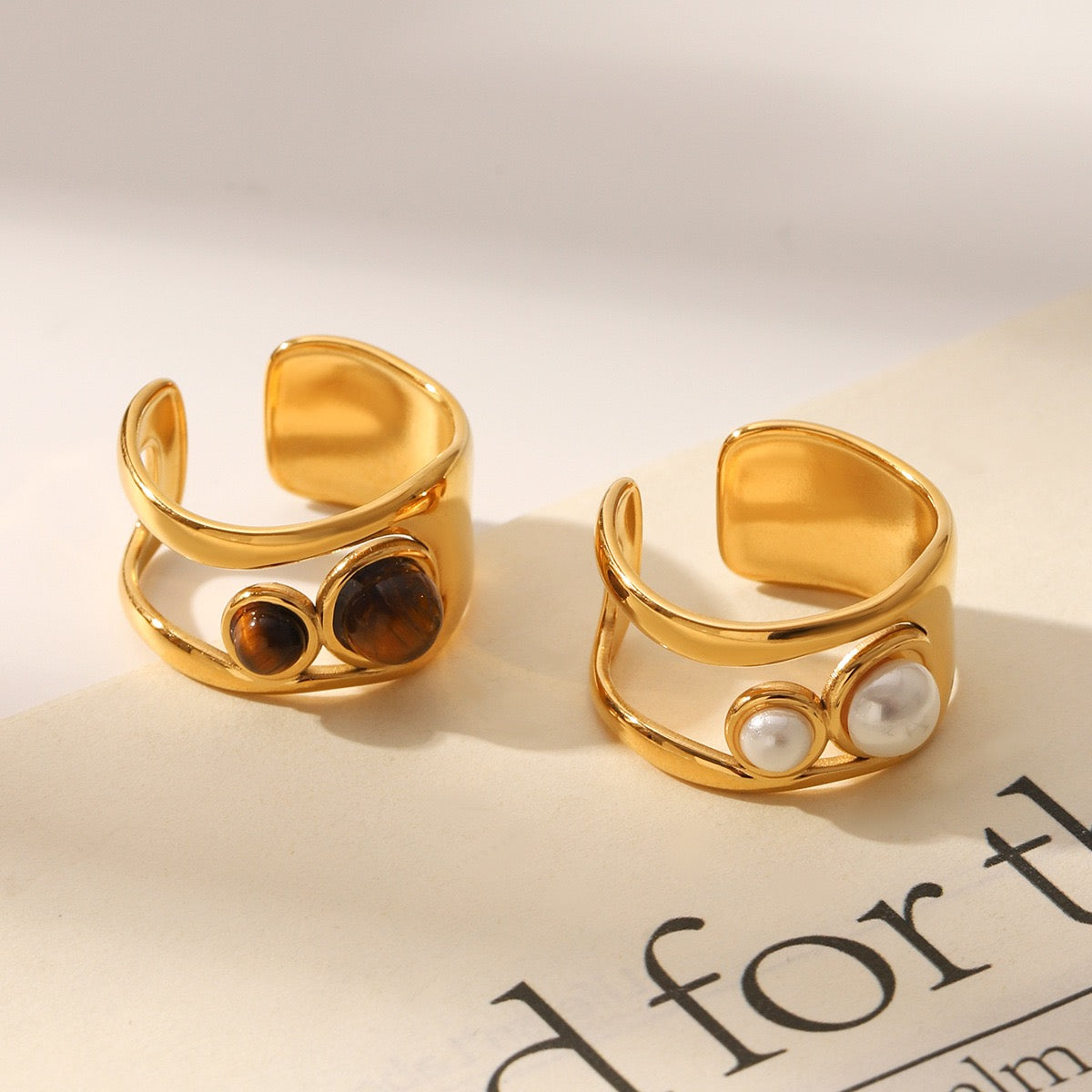 Quala stone rings