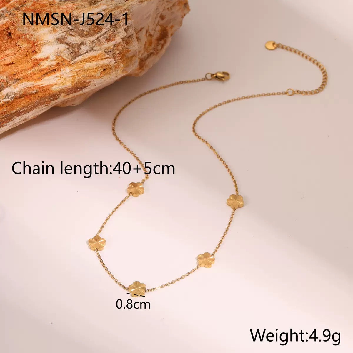Dianty flower necklace