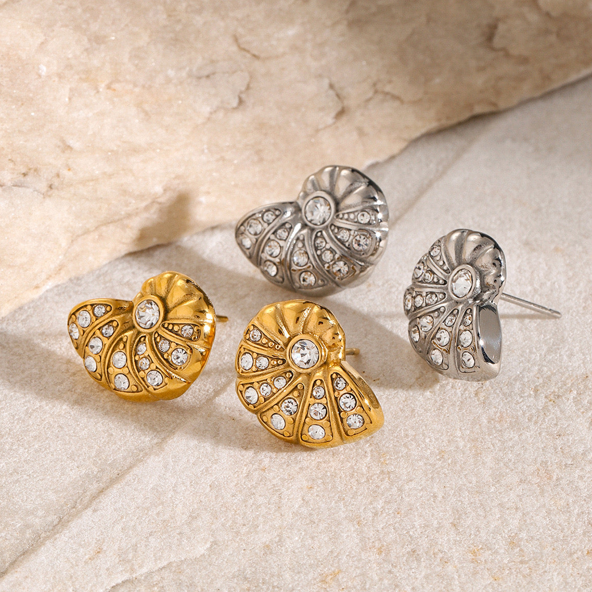 Bondi Amora vibes earrings