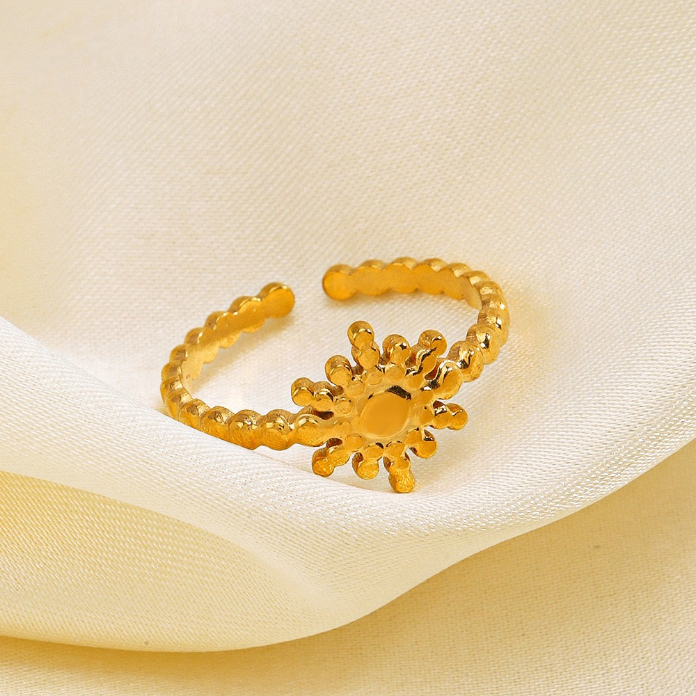 Perky sun ring