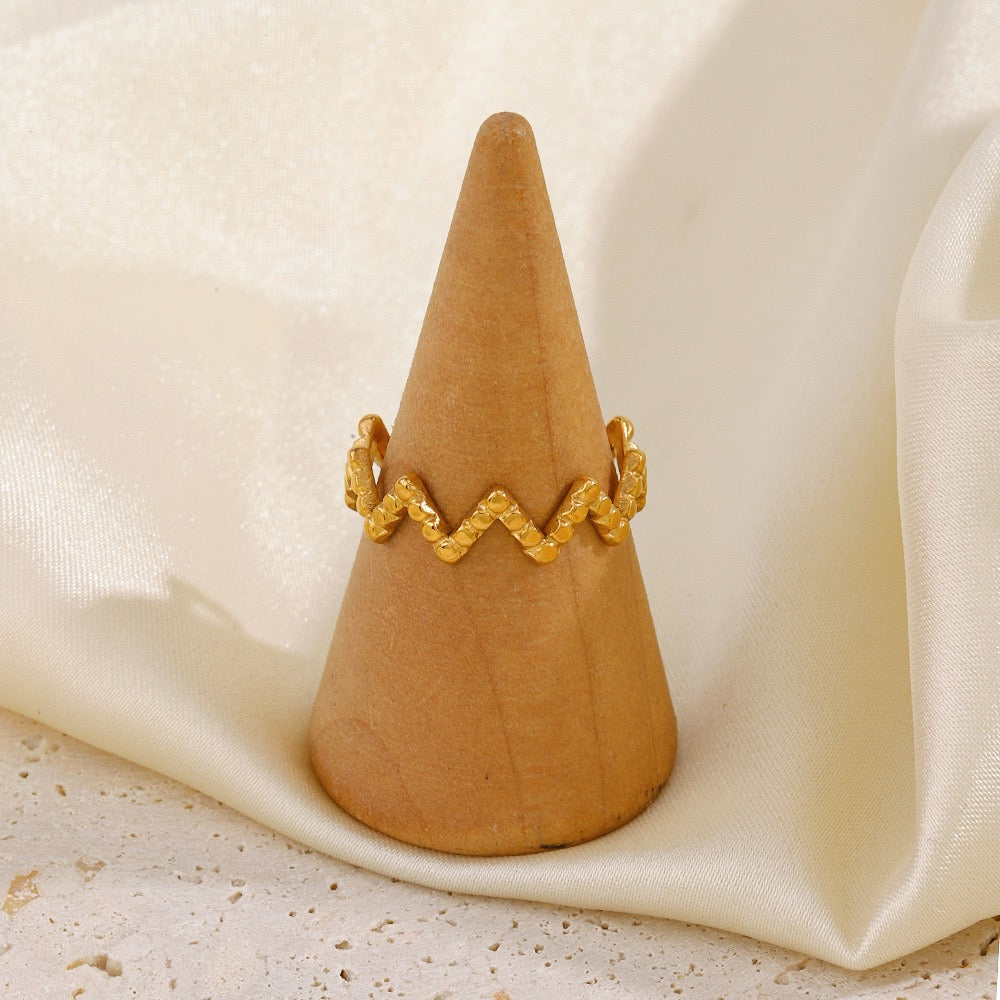 Matty wave rings
