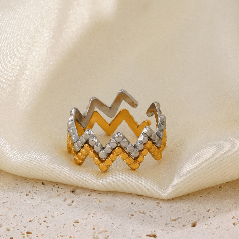 Matty wave rings