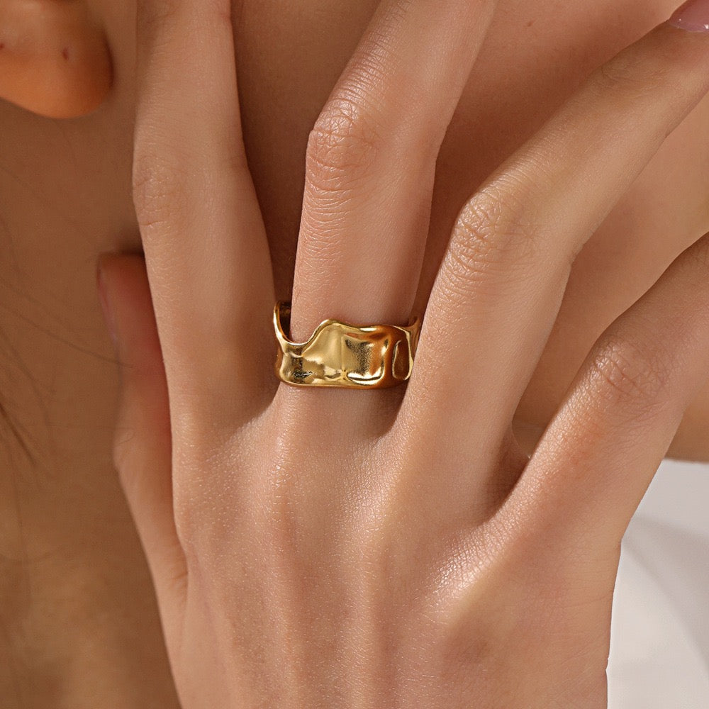 Hay band ring