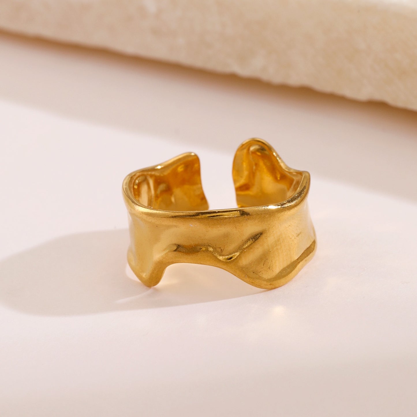 Hay band ring