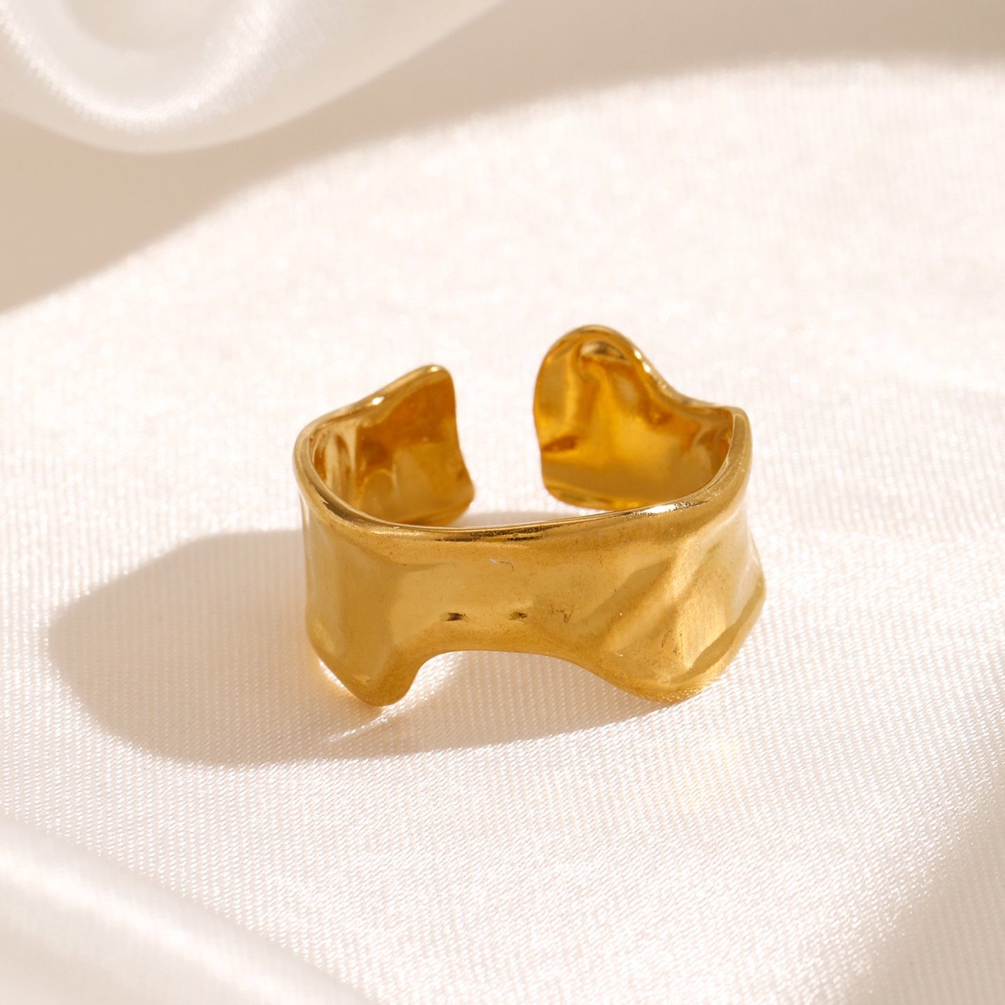Hay band ring