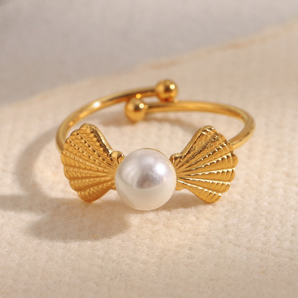 Double shell pearly rings