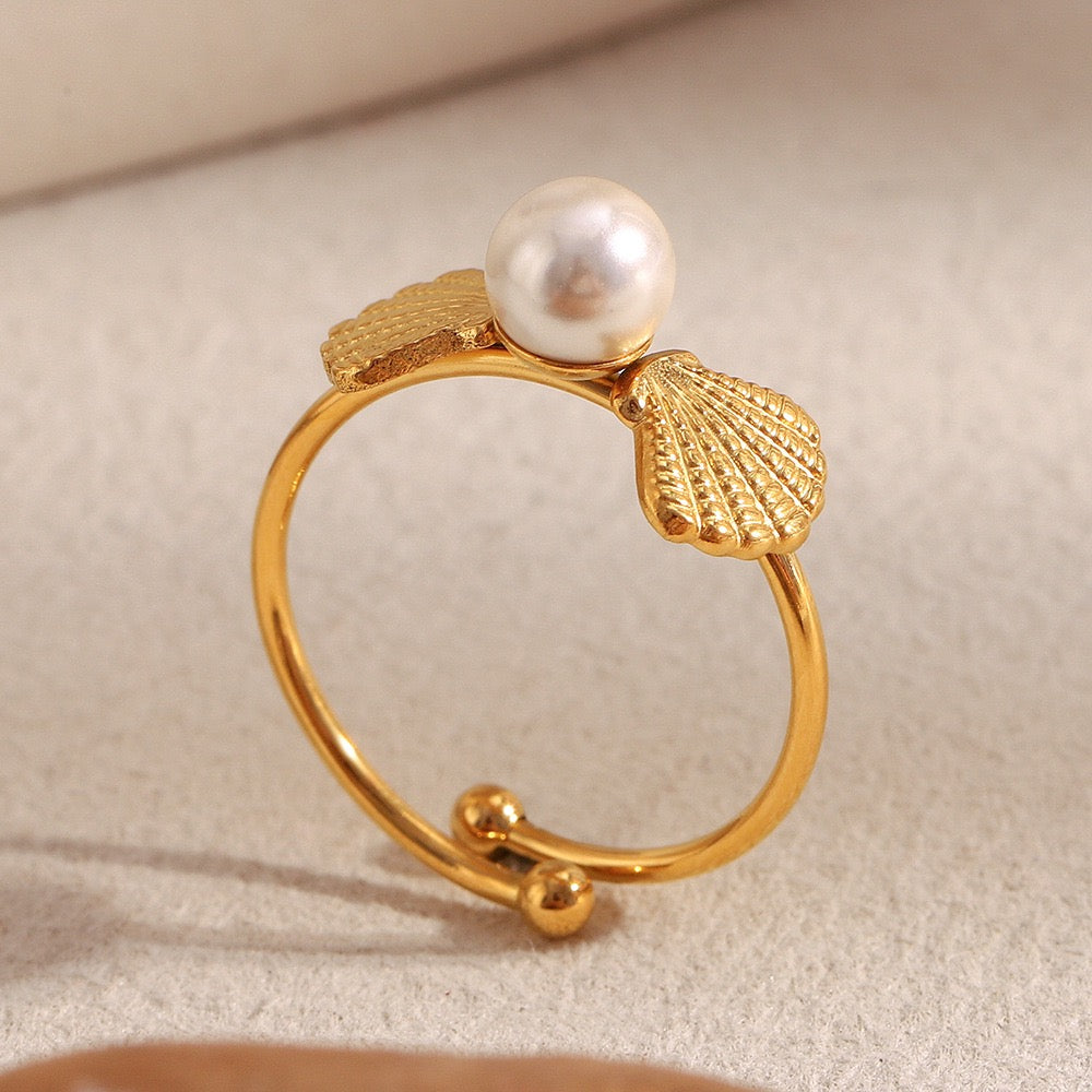 Double shell pearly rings