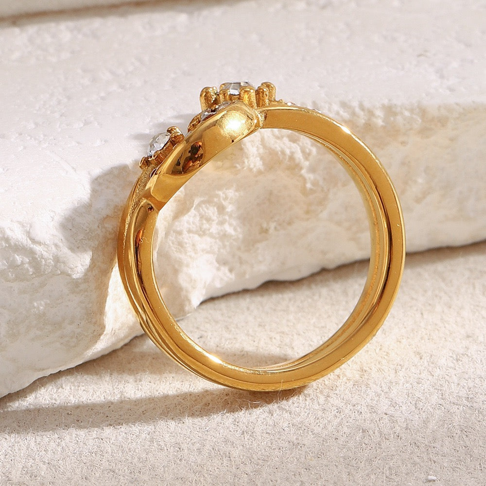Nutina moon and star ring