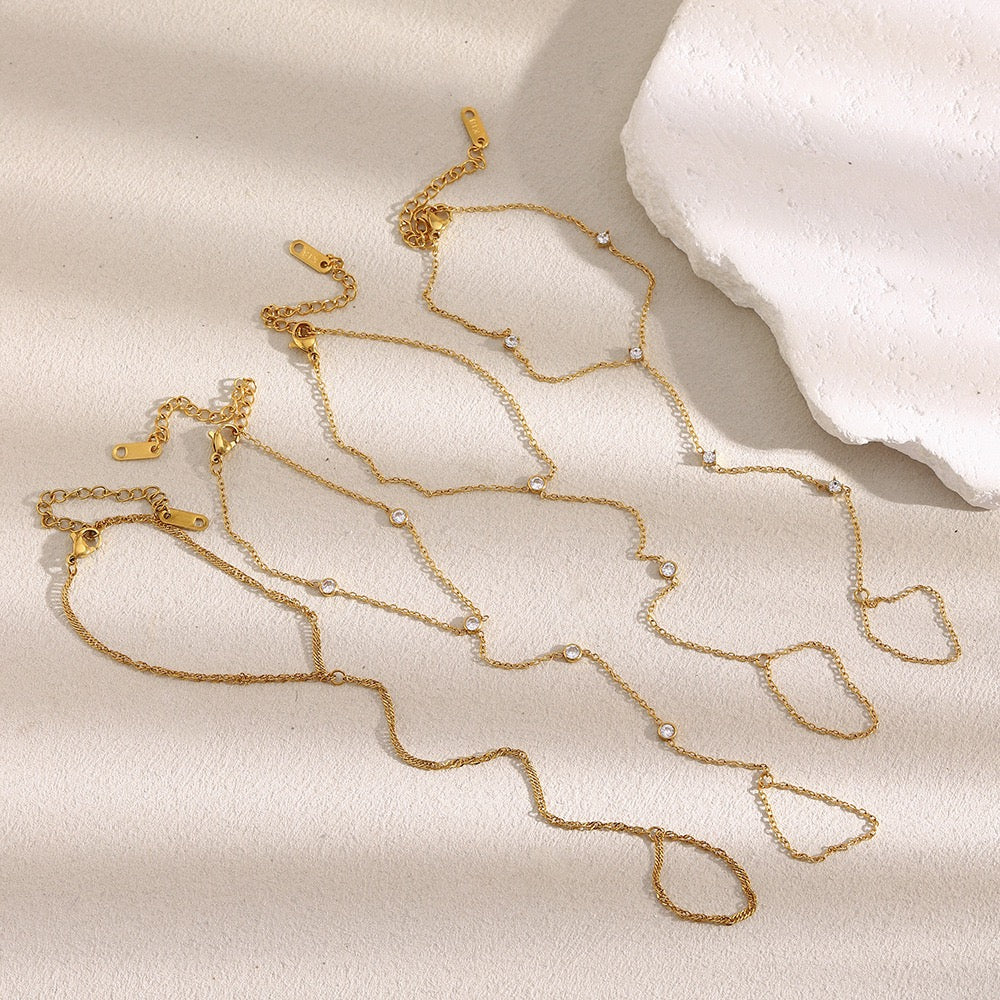 Classic hand chains bracelets