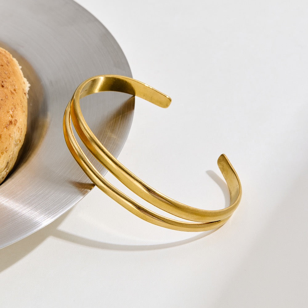 Layer bangle