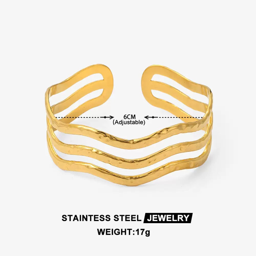 Lines bangle