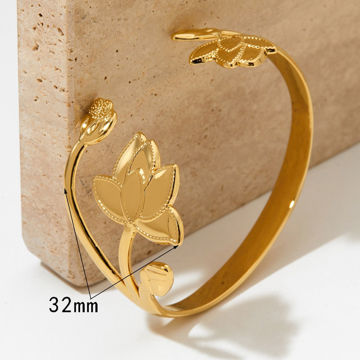 Mongolia flower bangle