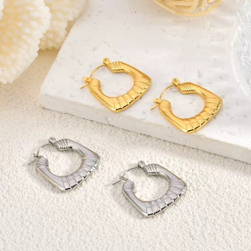 Classic Emma hoops