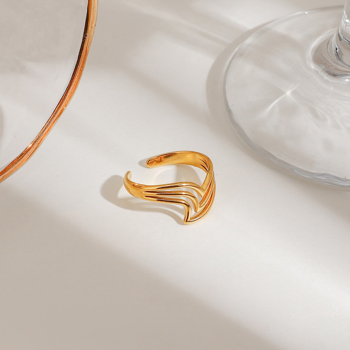 Layer waves ring