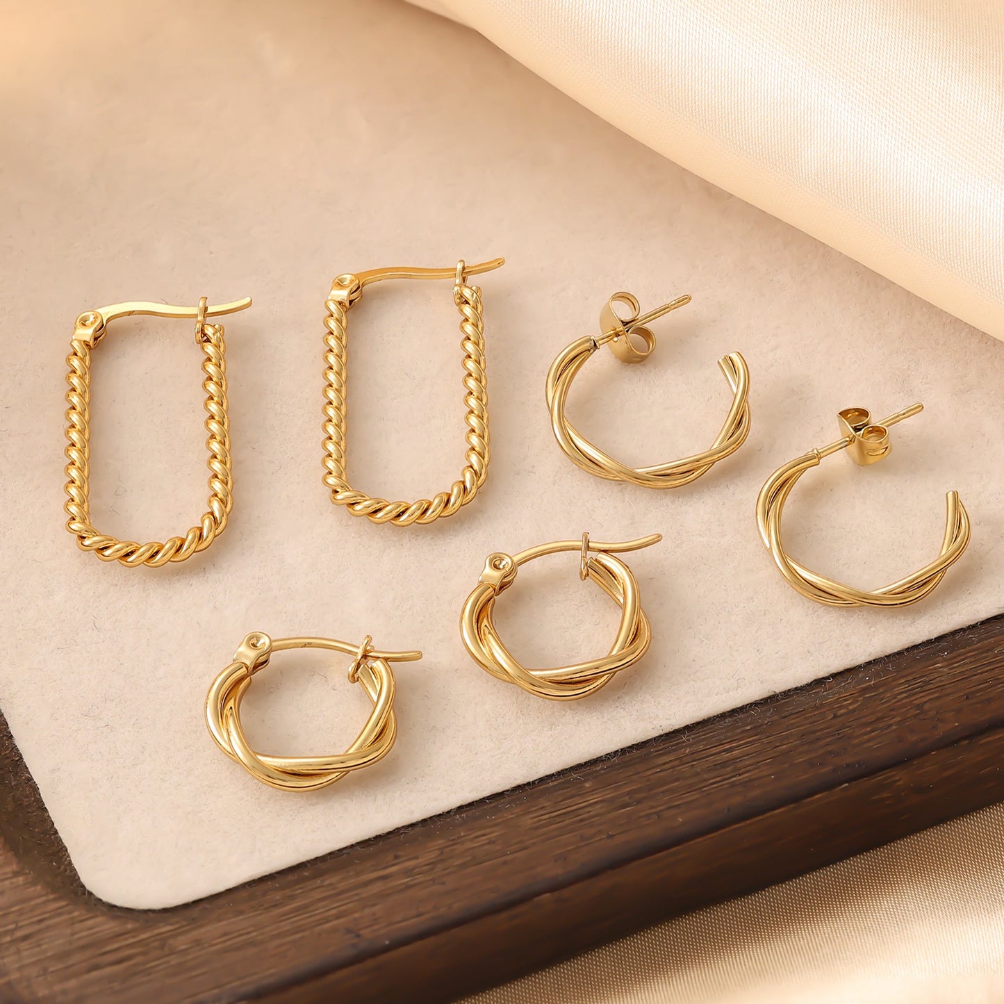 Twisted hoops