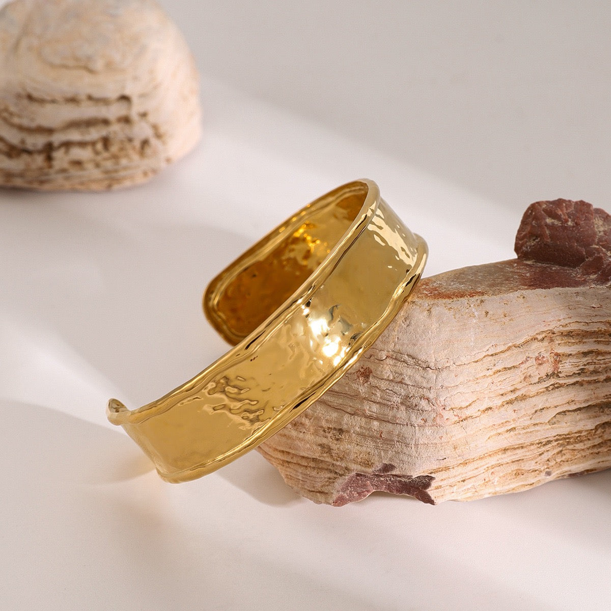 Classic bangle