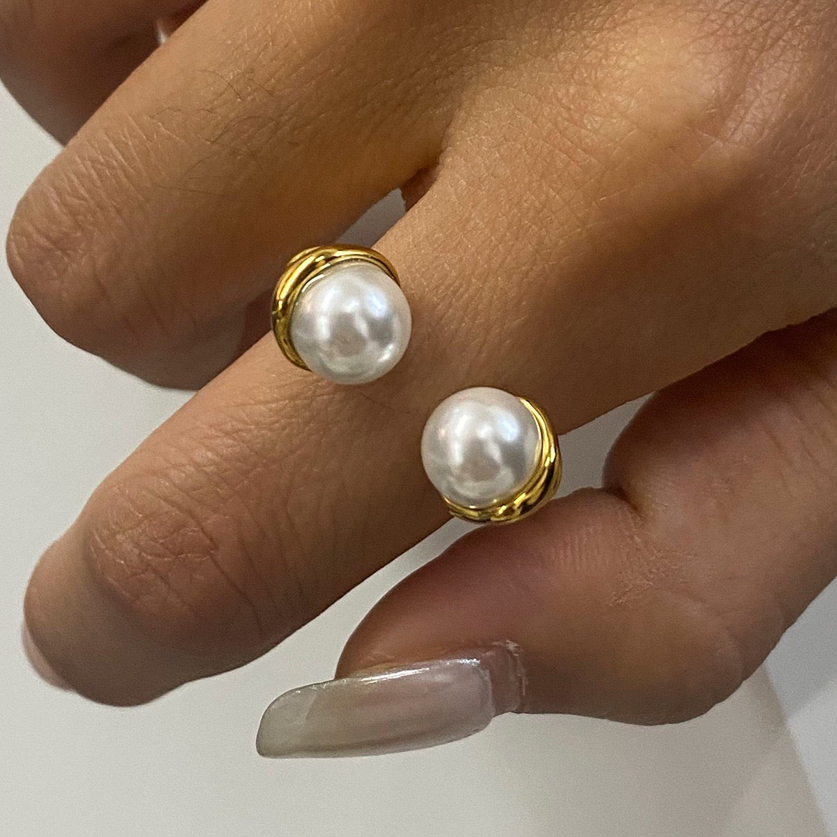 Pearly white collections