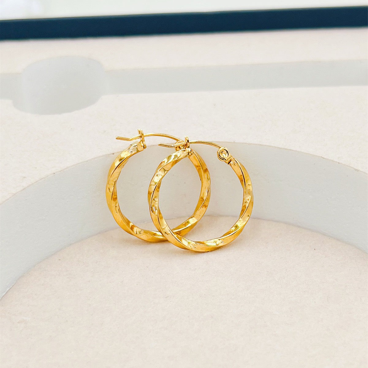 Braid twisted hoops earrings