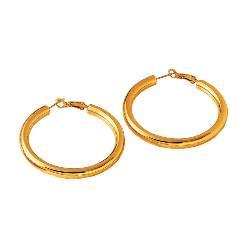 Classic round tube hoop earrings