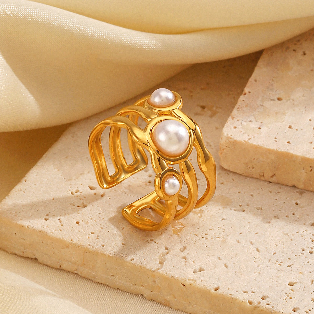 Mira pearly rings