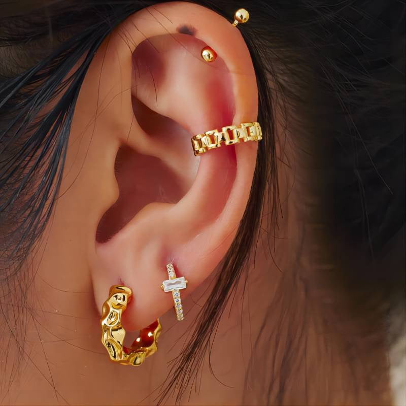 Dainty lava melting hoop earrings