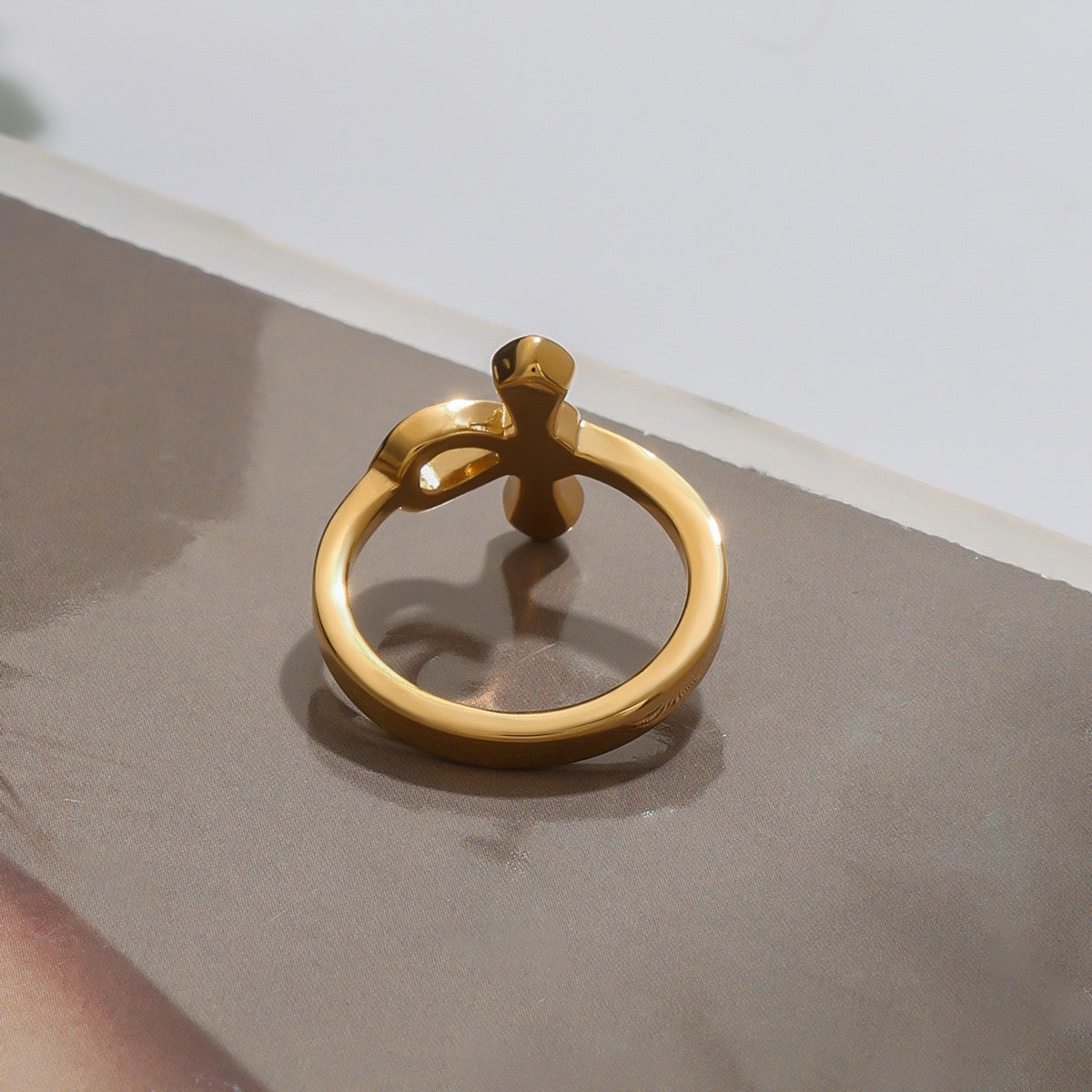 Green cross rings