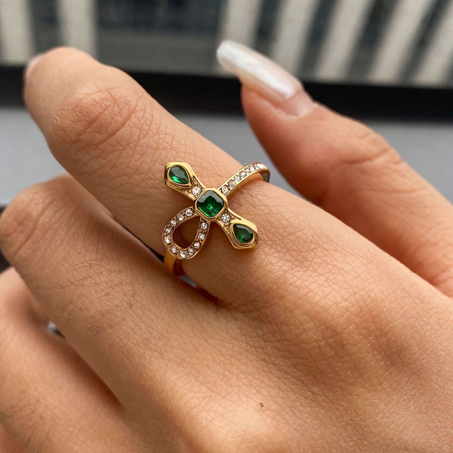 Green cross rings