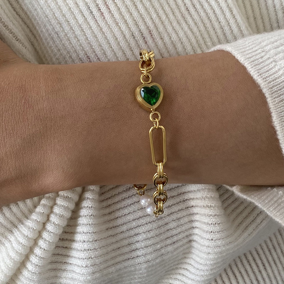 Green heart chain set