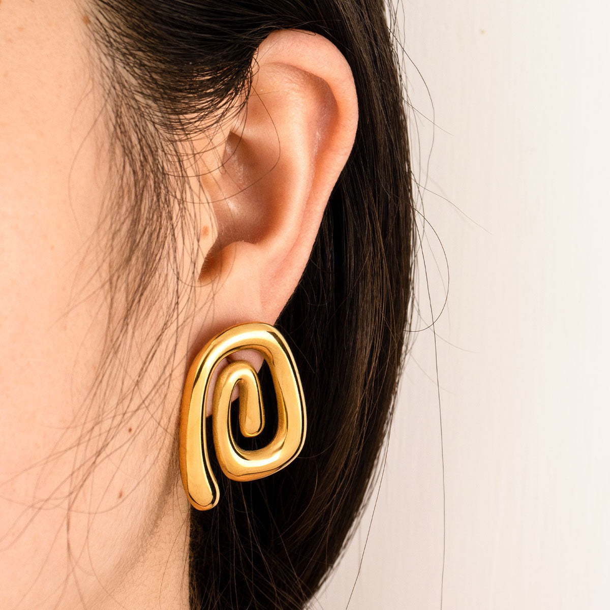 Square swirl earrings