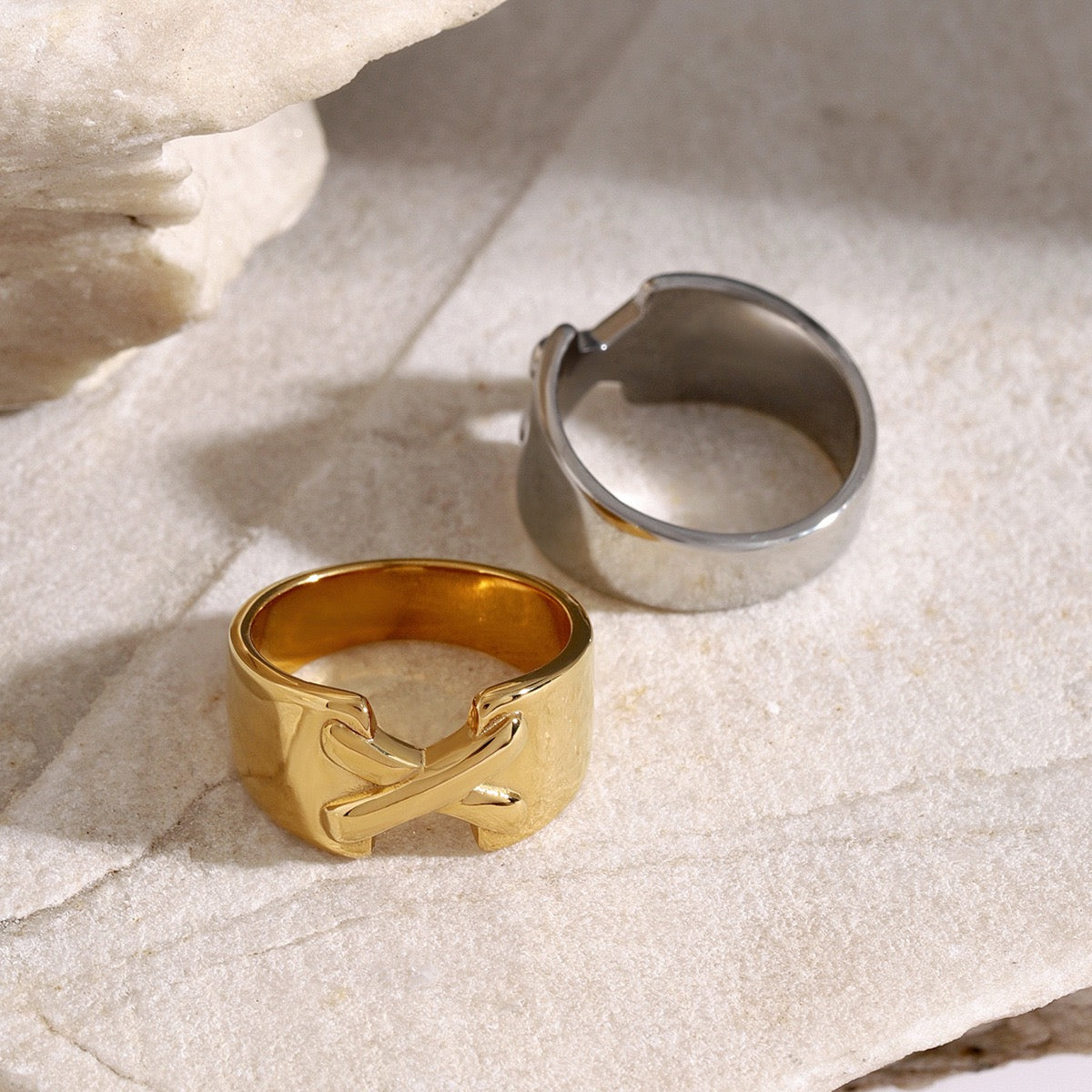 Ribbon rings
