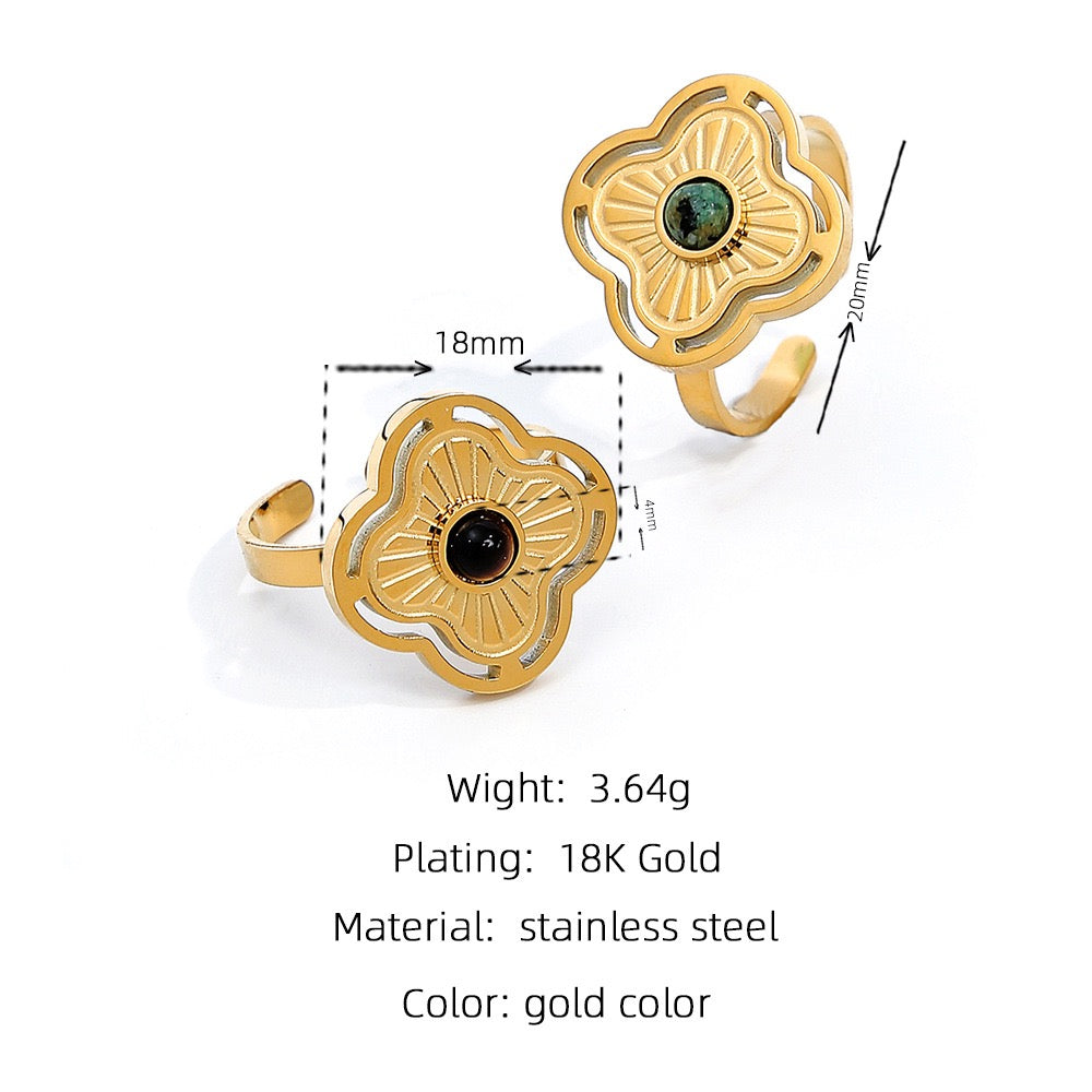 Clover flower ring