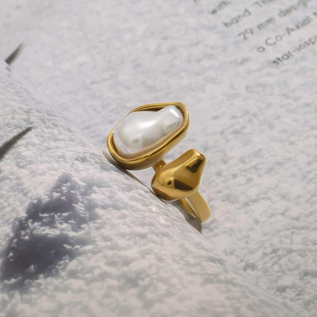 Baroque pearly set
