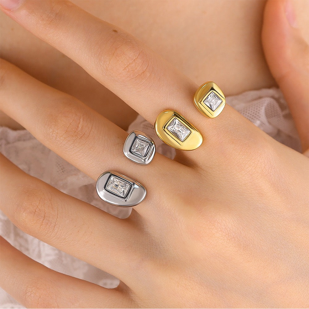 Two rocks ring