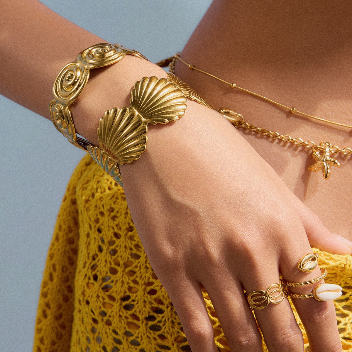 Swirl bangle