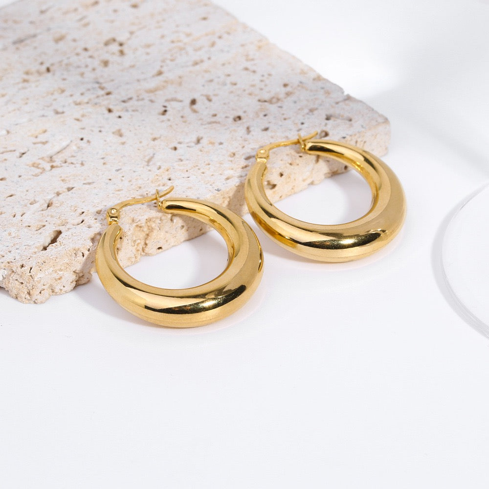 Classic chubby hoops earrings