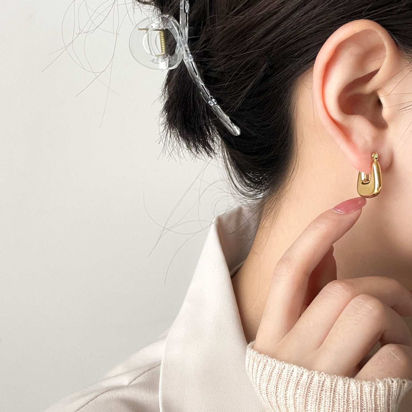 Chubby square hoop earrings