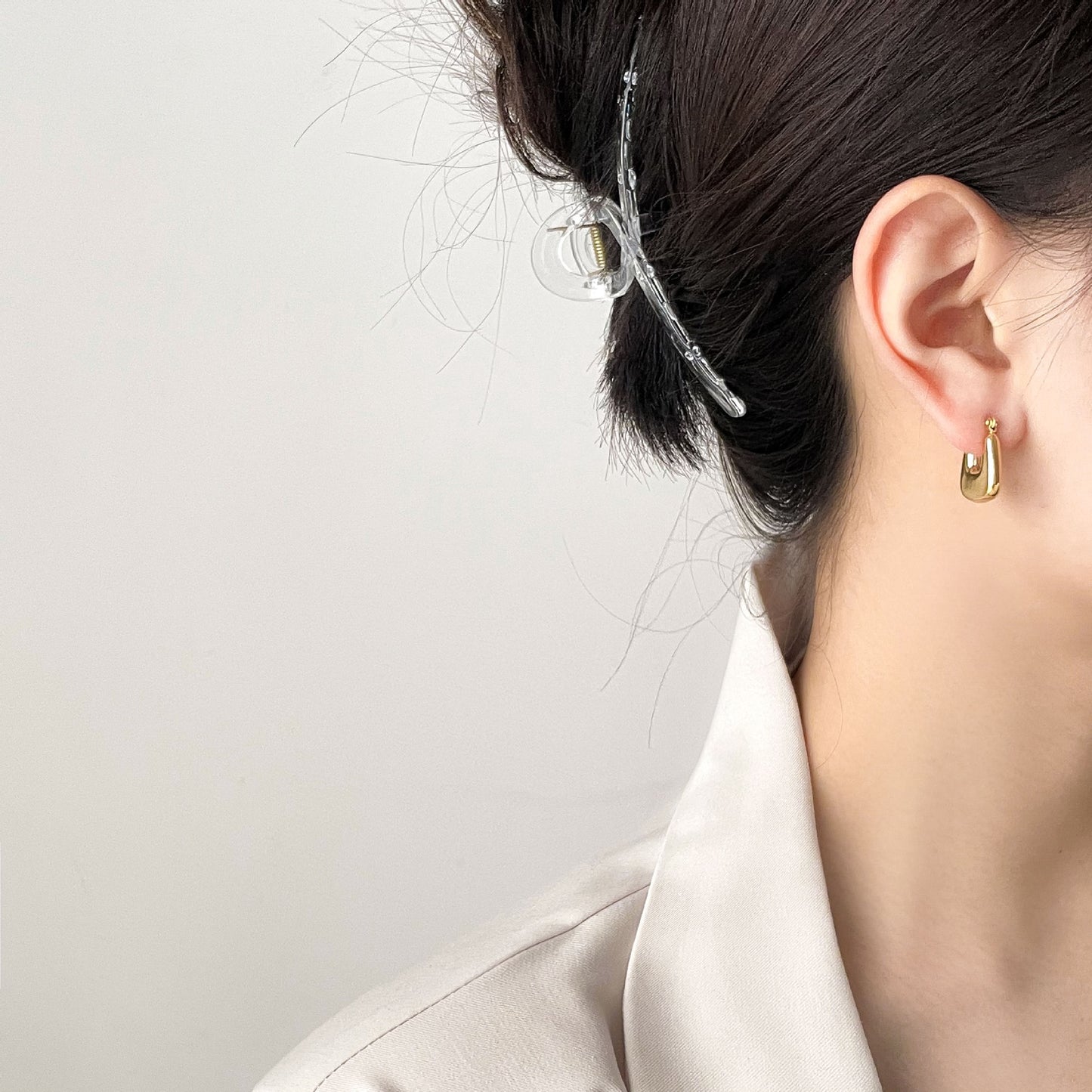 Chubby square hoop earrings