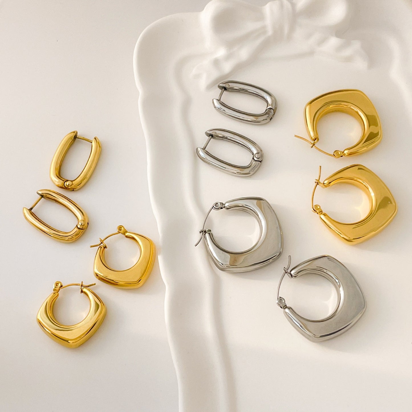 Club square hoops earrings